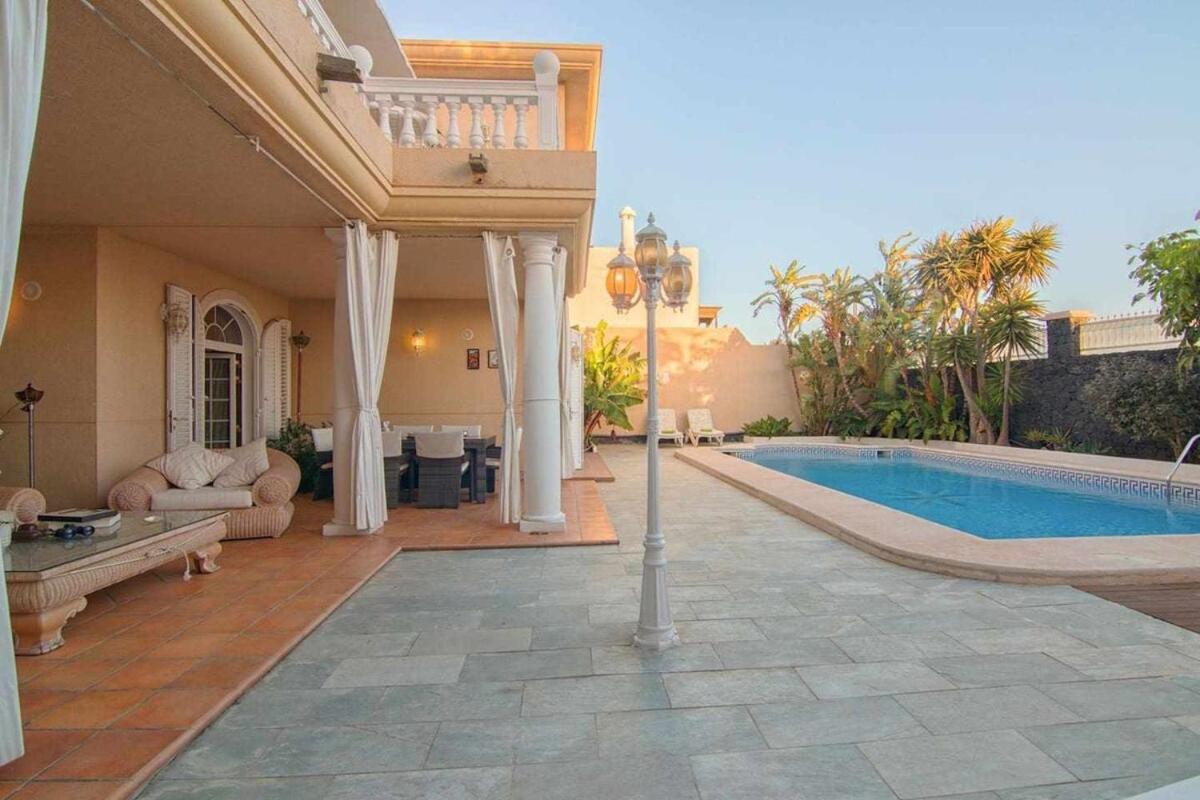 Villa La Concha Beachfront Heated Pool Playa Honda  Exterior photo